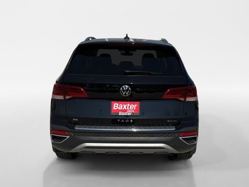 Certified 2024 Volkswagen Taos SE image 14
