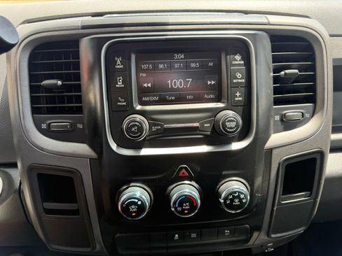 Used 2015 RAM 2500 Tradesman w/ Chrome Appearance Group AWD/4WD image 17