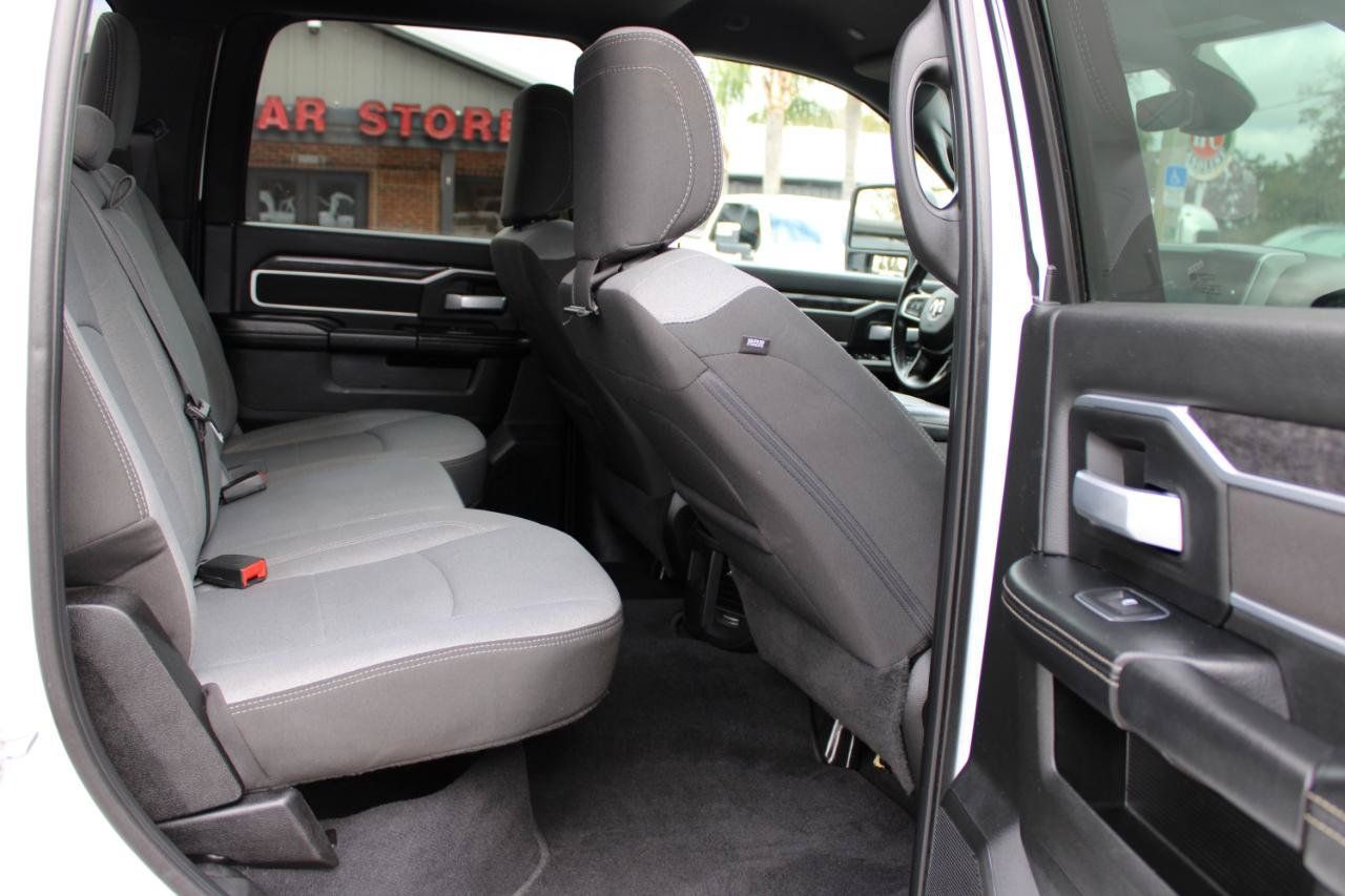 Used 2024 RAM 2500 Big Horn AWD/4WD image 9