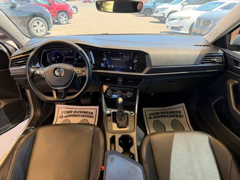 Used 2019 Volkswagen Jetta SEL FWD image 13