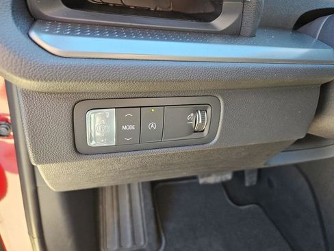 New 2026 Chevrolet Traverse LT image 18