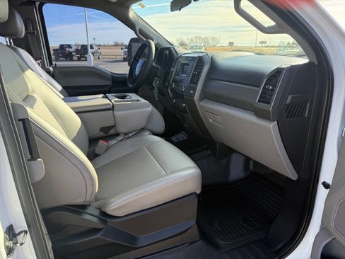 Used 2018 Ford F350 XL w/ Power Equipment Group image 34