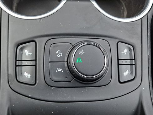 Used 2020 GMC Terrain SLE w/ Driver Convenience Package FWD image 23