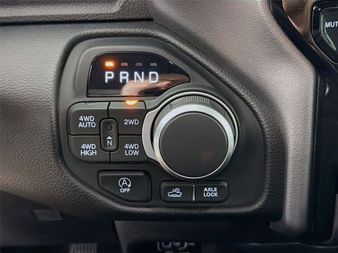 Used 2025 RAM 1500 Big Horn AWD/4WD image 19