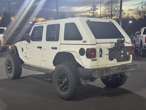 Used 2021 Jeep Wrangler Unlimited Sahara w/ Uconnect 4C Nav & Sound Group image 5