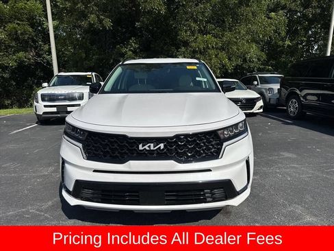 Certified 2023 Kia Sorento EX FWD image 10