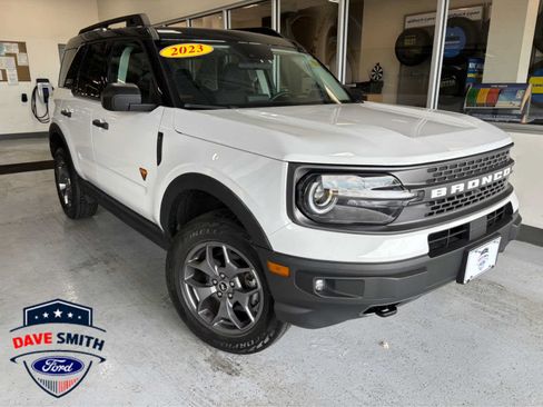 Used 2023 Ford Bronco Sport Badlands AWD/4WD image 2