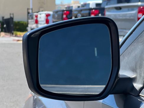 Used 2020 Nissan Kicks S FWD image 48