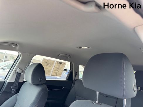 Used 2019 Kia Sorento AWD V6 image 24
