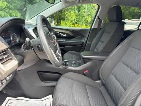 Used 2023 GMC Terrain SLE w/ Driver Convenience Package AWD/4WD image 9