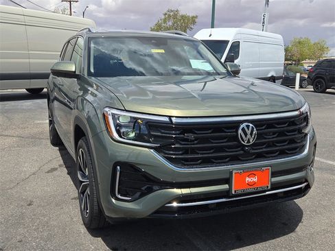 New 2025 Volkswagen Atlas SEL Premium R-Line image 2