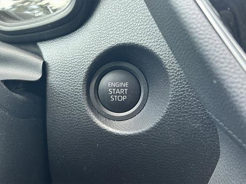 Certified 2025 Toyota Corolla Cross LE image 24