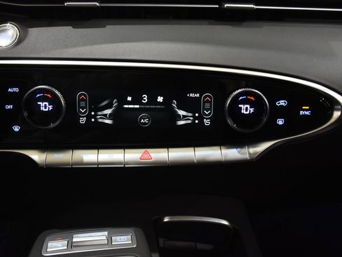 Used 2025 Genesis GV70 2.5T image 15