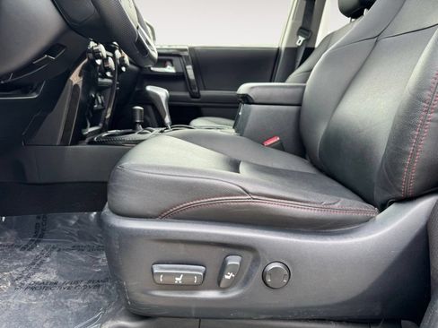 Certified 2020 Toyota 4Runner TRD Off-Road Premium w/ Moonroof Package AWD/4WD image 6