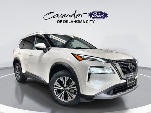 Used 2021 Nissan Rogue SV w/ Premium Package AWD/4WD image 1