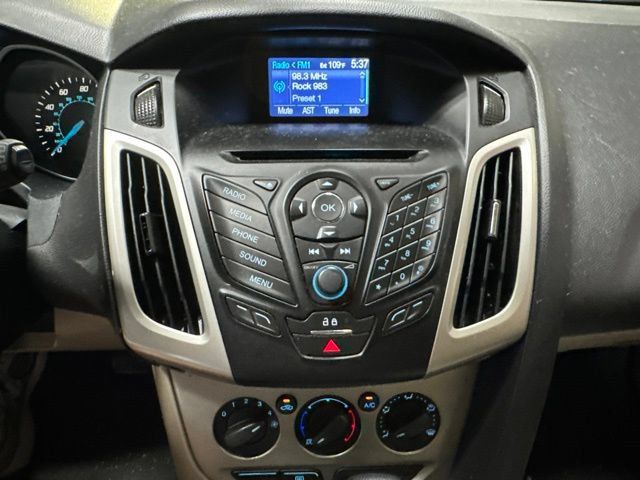 Used 2014 Ford Focus SE FWD image 8