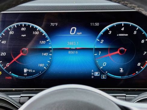 Used 2020 Mercedes-Benz GLE 350 4MATIC image 9