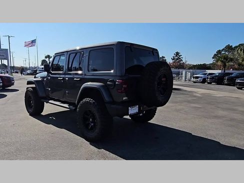 New 2025 Jeep Wrangler Unlimited Sahara w/ Technology Group AWD/4WD image 27