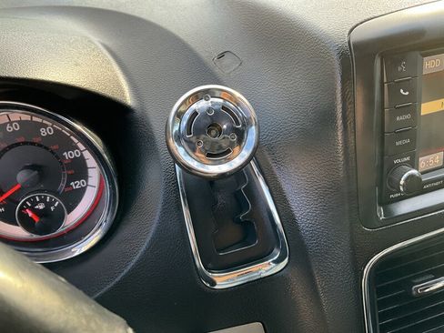 Used 2017 Dodge Grand Caravan GT FWD image 39