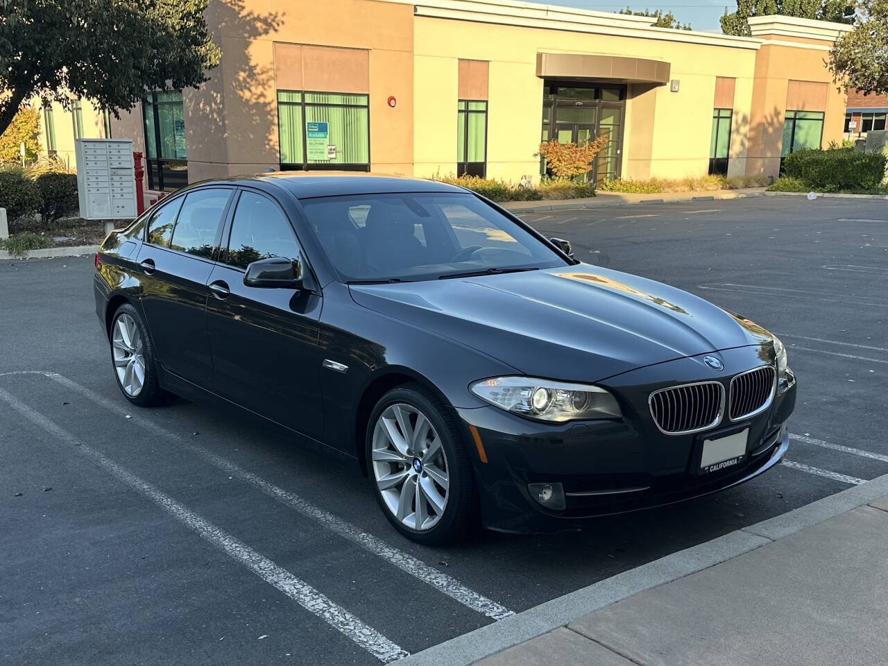 Used 2012 BMW 535i Sedan RWD image 2
