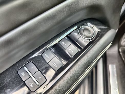 Used 2023 Cadillac Escalade Sport AWD/4WD image 15