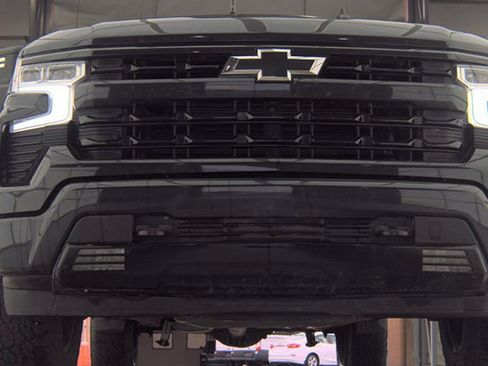 Used 2024 Chevrolet Silverado 1500 RST AWD/4WD image 9