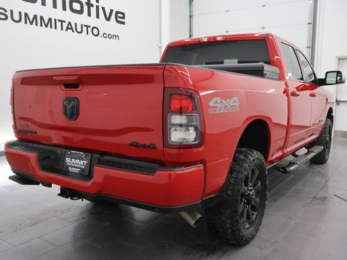 Used 2021 RAM 2500 Big Horn w/ Night Edition AWD/4WD image 4