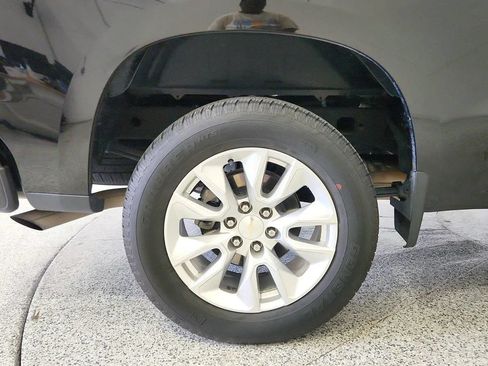 Used 2024 Chevrolet Silverado 1500 Custom AWD/4WD image 13