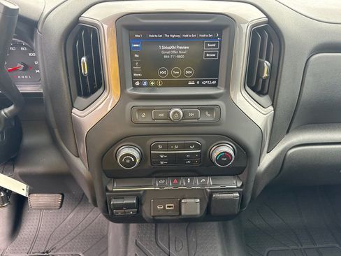 Used 2023 Chevrolet Silverado 2500 Custom w/ Custom Value Package image 28