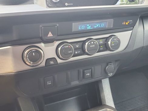 Used 2023 Toyota Tacoma SR AWD/4WD image 26