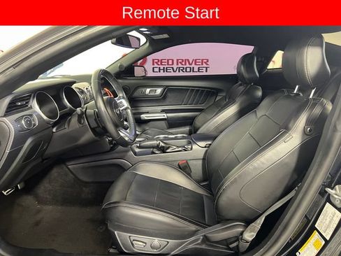 Used 2018 Ford Mustang GT Premium w/ GT Performance Package RWD image 11