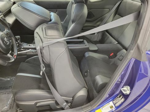 Used 2022 Toyota GR86 Premium w/ ALL Weather Mat Package (TMS) RWD image 21