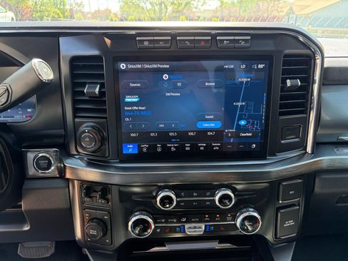 Used 2024 Ford F350 Lariat w/ Lariat Ultimate Package AWD/4WD image 19
