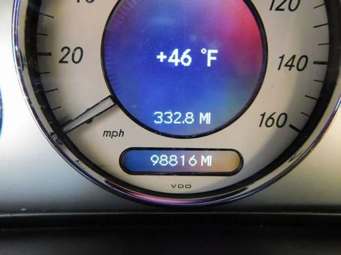 Used 2008 Mercedes-Benz CLK 350 Coupe image 23