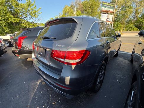 Used 2016 Mercedes-Benz GLC 300 4MATIC w/ Premium Package image 5