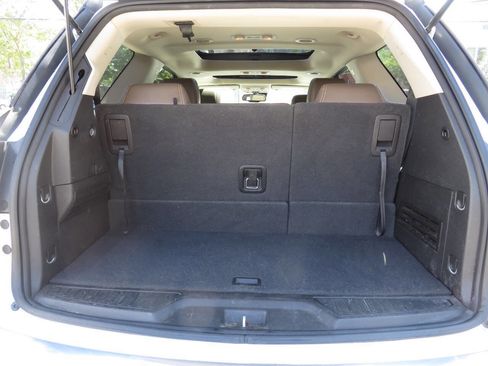 Used 2016 GMC Acadia SLT w/ Premium Edition image 25