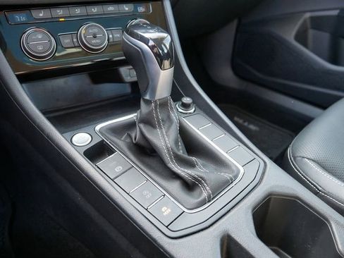 Certified 2022 Volkswagen Jetta SEL image 29