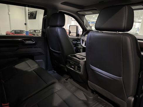 Used 2024 GMC Sierra 2500 Denali w/ Technology Package image 37