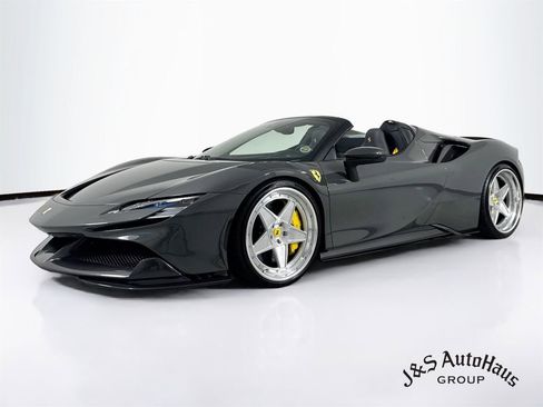 Used 2024 Ferrari SF90 Spider AWD/4WD image 3