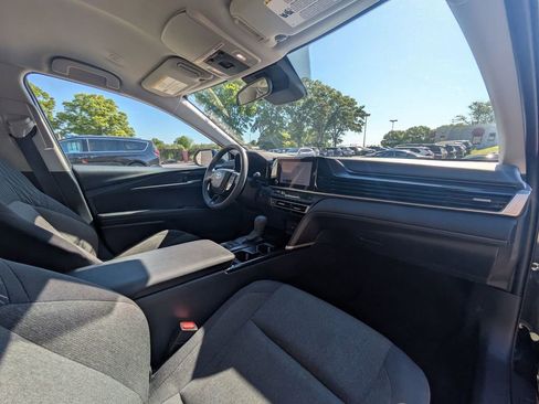 Used 2025 Toyota Camry LE FWD image 32