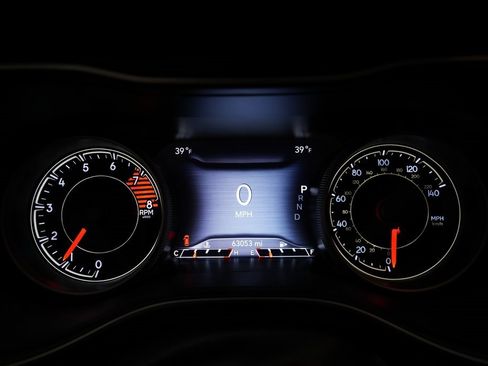 Used 2020 Jeep Cherokee Limited image 2