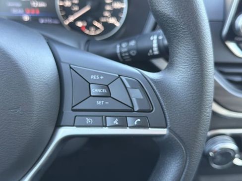 Certified 2025 Nissan Altima 2.5 SV image 11