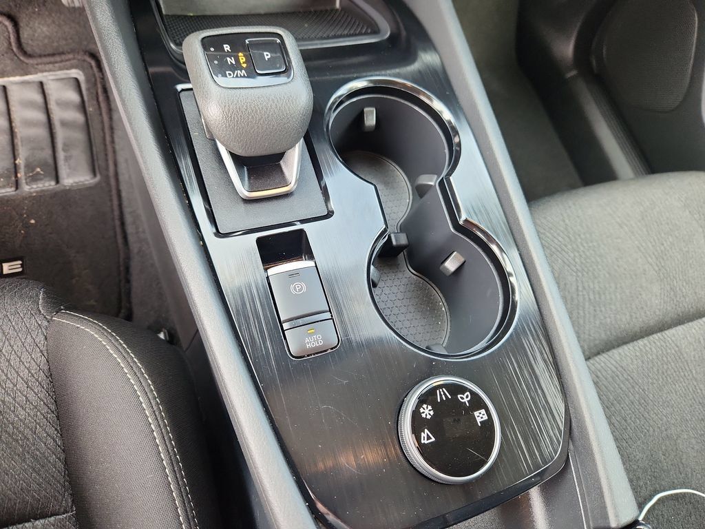Used 2025 Nissan Rogue SV AWD/4WD image 20