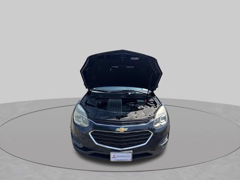 Used 2017 Chevrolet Equinox LS AWD/4WD image 25