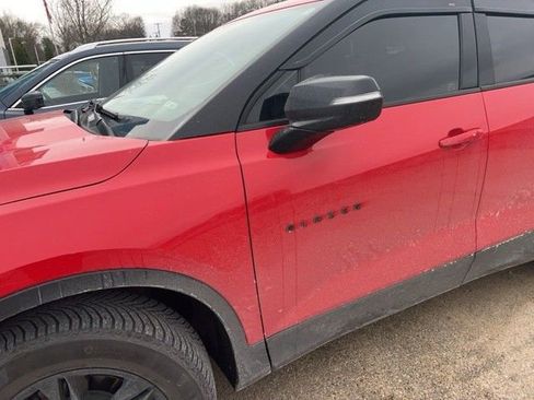 Used 2022 Chevrolet Blazer LT image 2