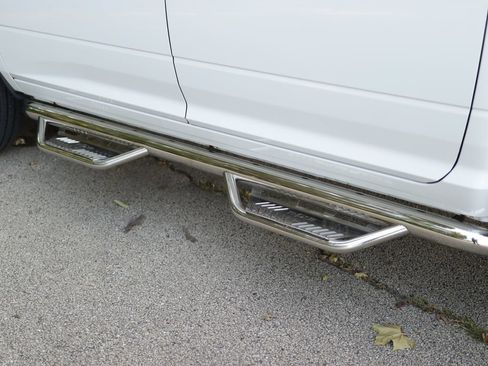 Used 2019 RAM 1500 Big Horn AWD/4WD image 37