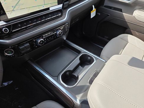 New 2026 GMC Sierra 2500 SLT w/ SLT Premium Package image 20