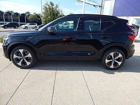 New 2026 Volvo XC40 B5 Plus w/ Protection Package Premier AWD/4WD image 11