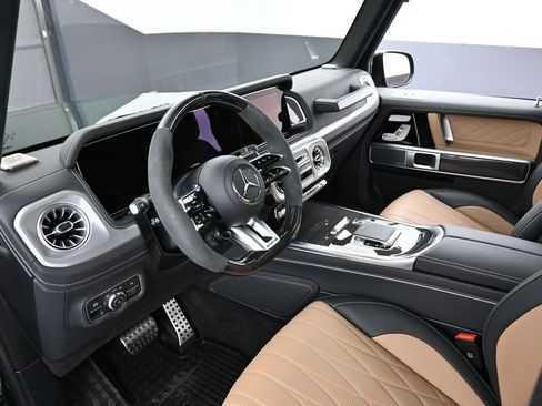 Used 2025 Mercedes-Benz G 63 AMG 4MATIC image 4