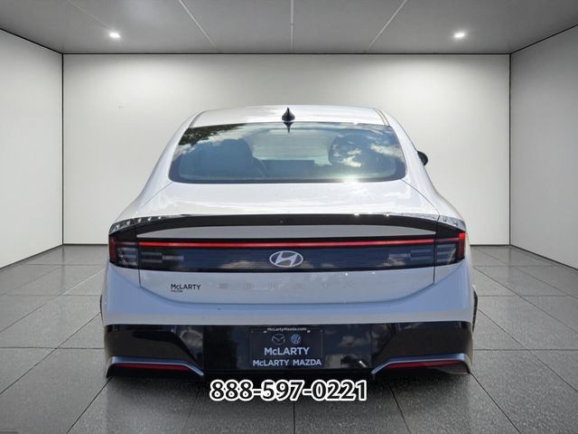 Used 2024 Hyundai Sonata SEL FWD image 4